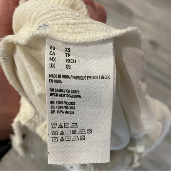 Strapless cream and blue romper with buttons from American Eagle - Picture 12 of 12